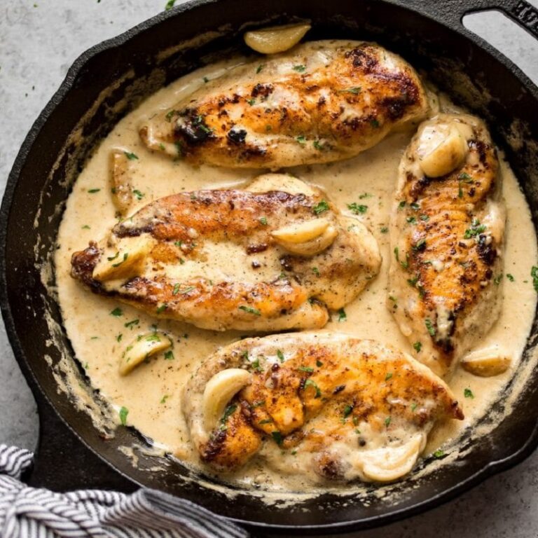 Chicken Breast in Garlic Sauce Pechuga de pollo al ajillo Juana & Gloria